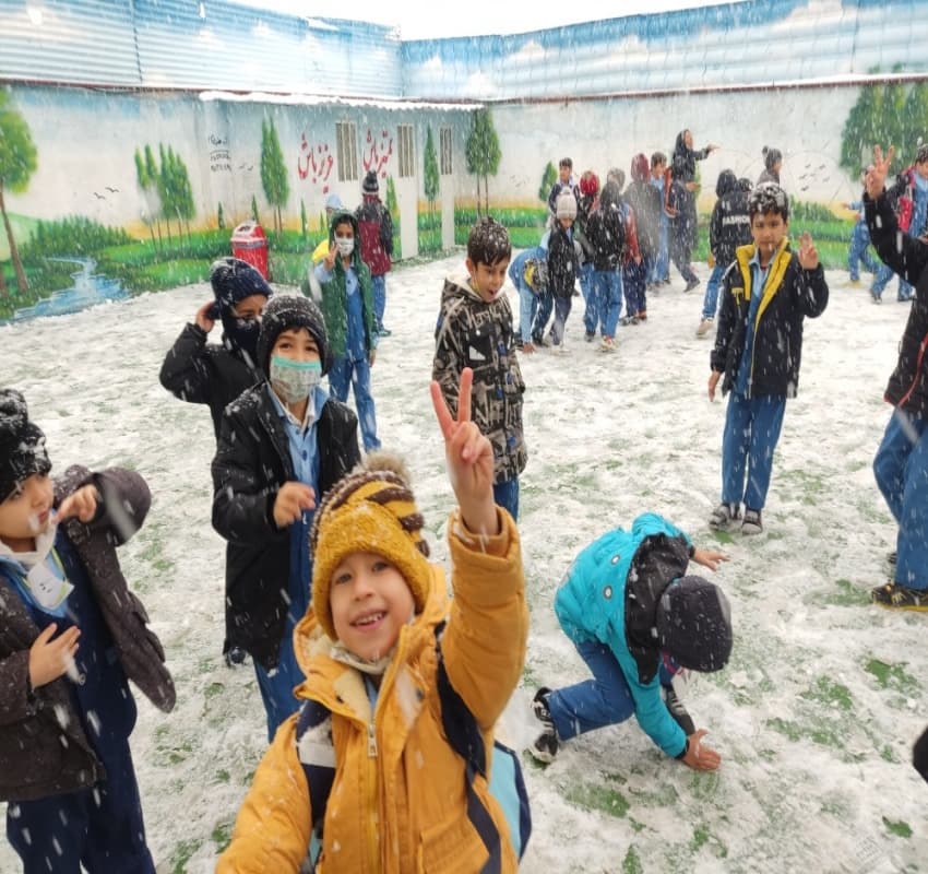 پیش دبستانی و دبستان پسرانه اندیشه حسینی